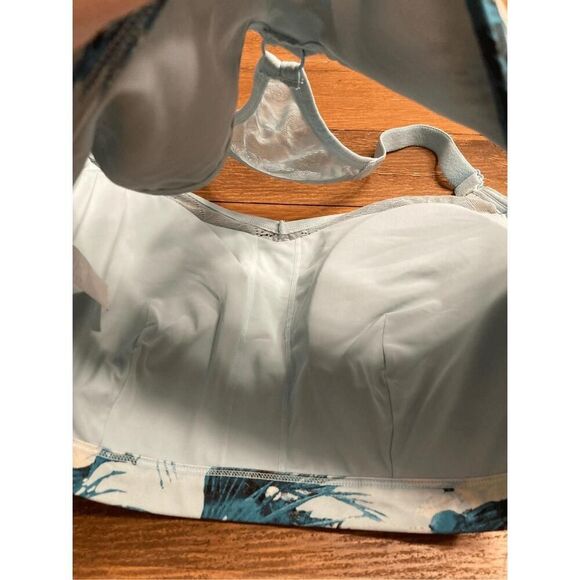 Sport by Cacique size 16 low impact no wire Sports Bra blue floral mesh - Picture 7 of 7